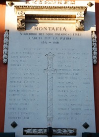 469.JPG